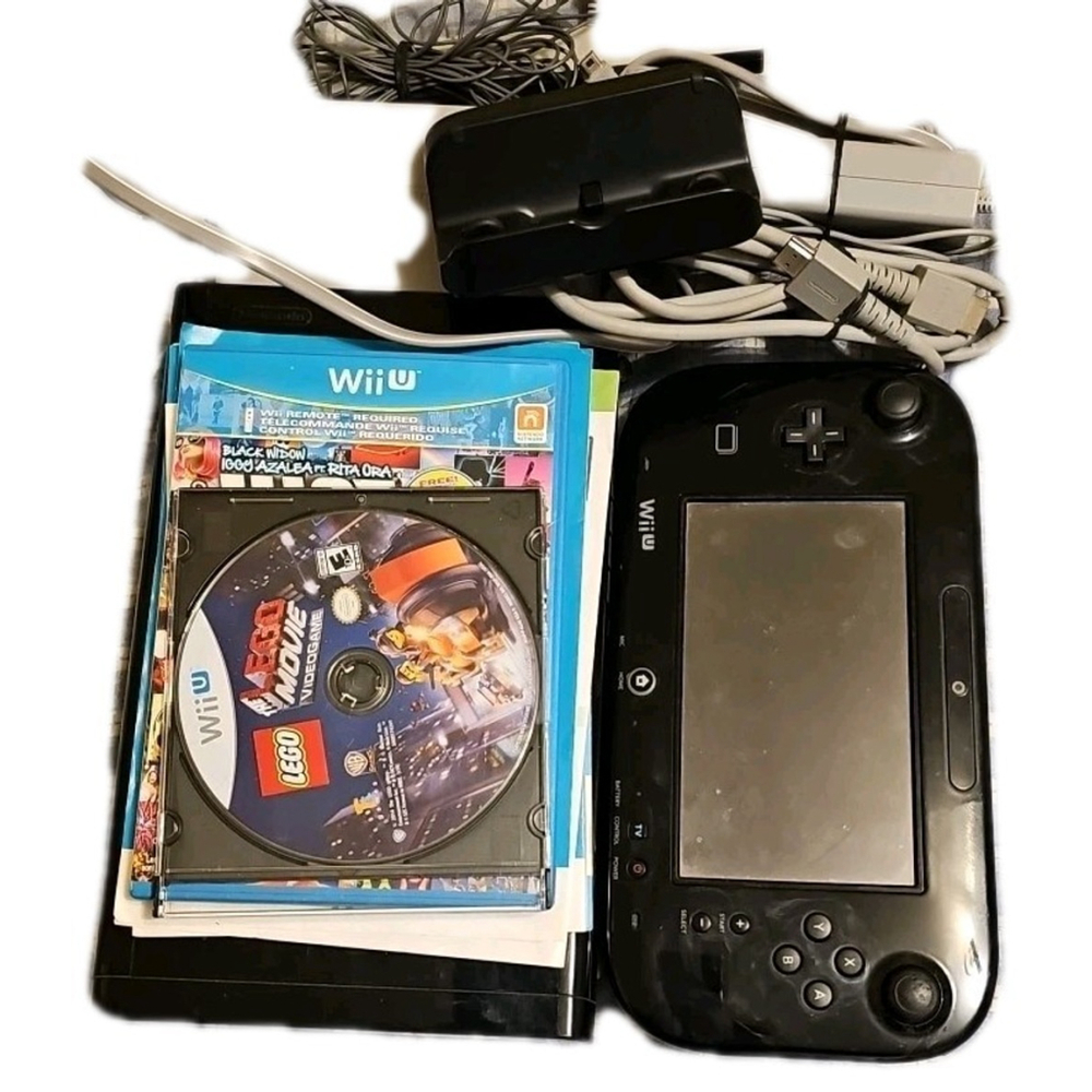 Nintendo Wii U Deluxe 32GB Console With Gamepad, 13 Games, Cables, Manuals, Etc.